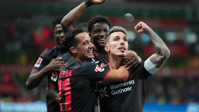 包含今晨德甲传出新动向，AC米兰外线爆发，管理层表态：底气十足，球探报告显示潜力的词条